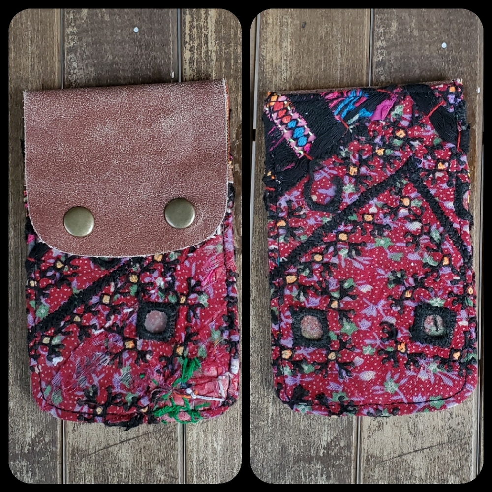 🫡🧀 Free People Boho Embroidered Repurposed vtg banjara hippie Wallet card case